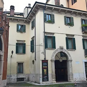 Casa Ferrari Sanificato Ozono , Verona Italia